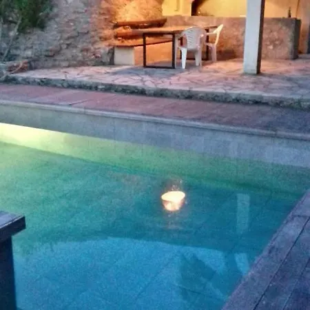 Du Caveau Сasa de vacaciones Marcorignan